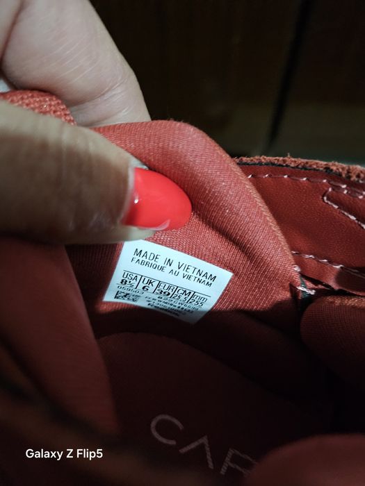 Нови оригинални маратонки