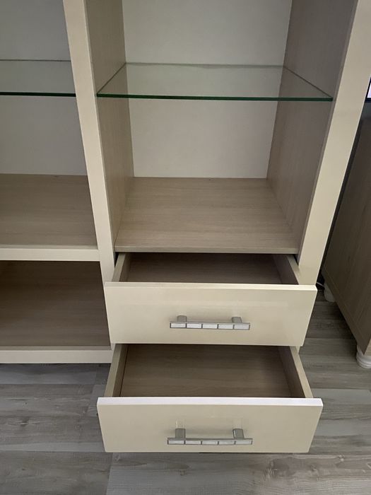 Срочно продам Шкаф