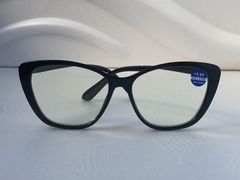 Модерни дамски диоптрични очила /+1.00 - +3.00 /