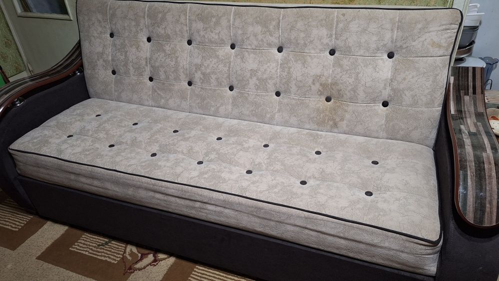 Диван 2 кресла  среднее состояние