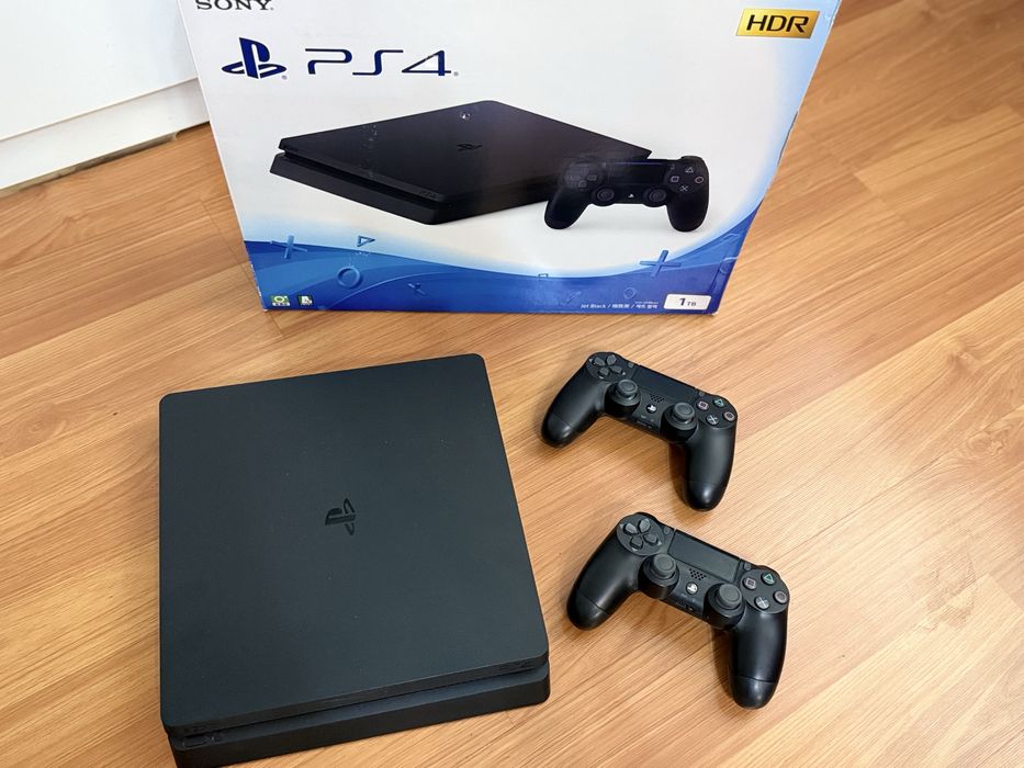 Продам Sony PlayStation 4 Slim 1 TB