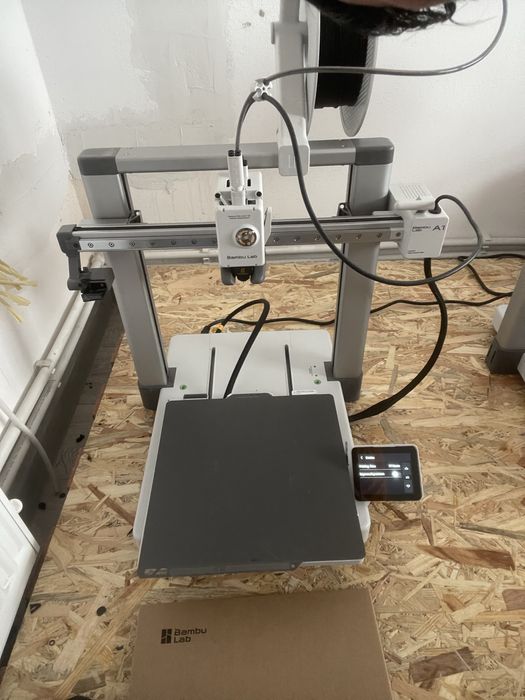 3 imprimante 3D Bambulab A1+ Scanner 3D Otter+ 2X Uscator Sunlu