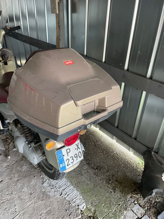 Скутер Априля 125 кубика