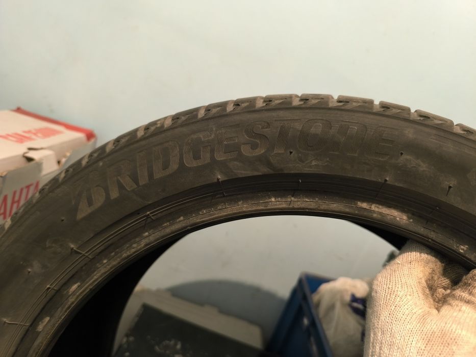 Летние шины 225/45R17 Bridgestone