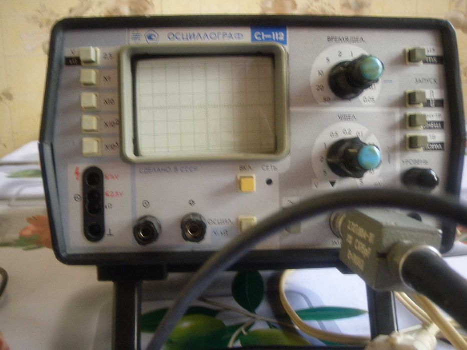 Осциллограф C1-112 советского производства в исправном состоянии