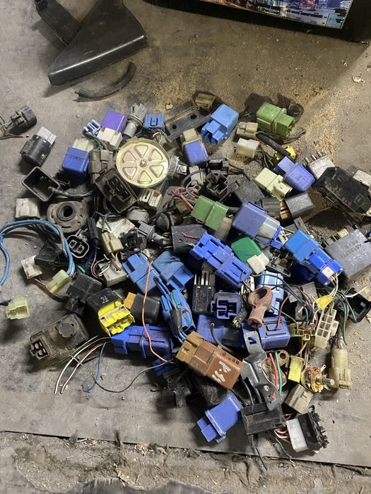 Продам релюшки на авто