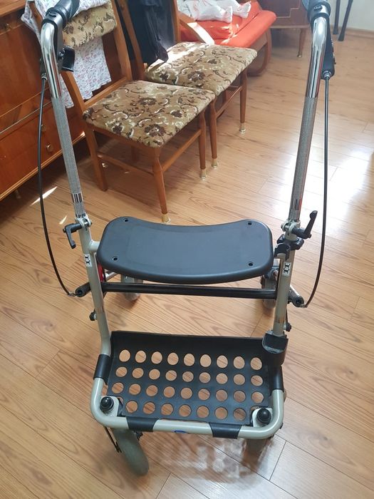 Vand cadru mers persoane cu handicap