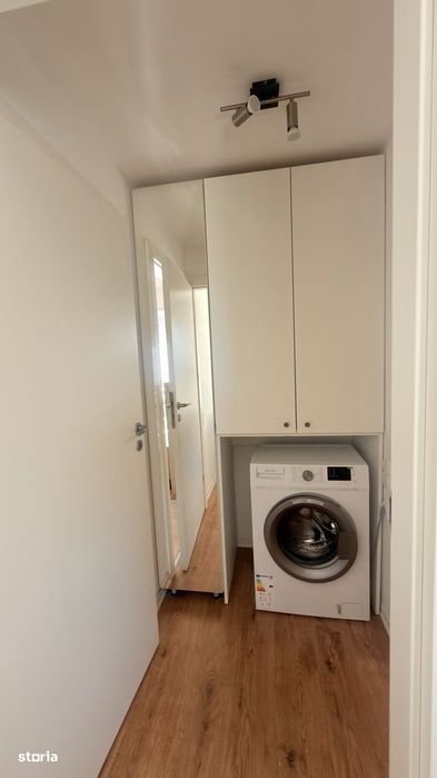 Apartament 2 camere, balcon spațios, vedere la piscină, în Cosmopolis