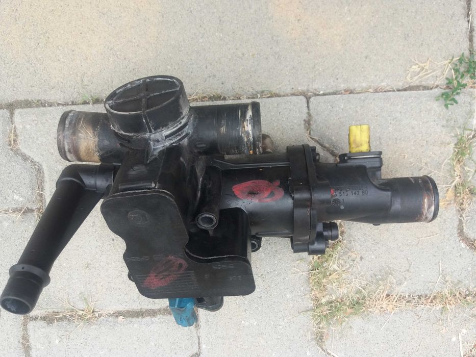 Термостатно тяло за Пежо 407sw 2.0 hdi 136hp 2004г