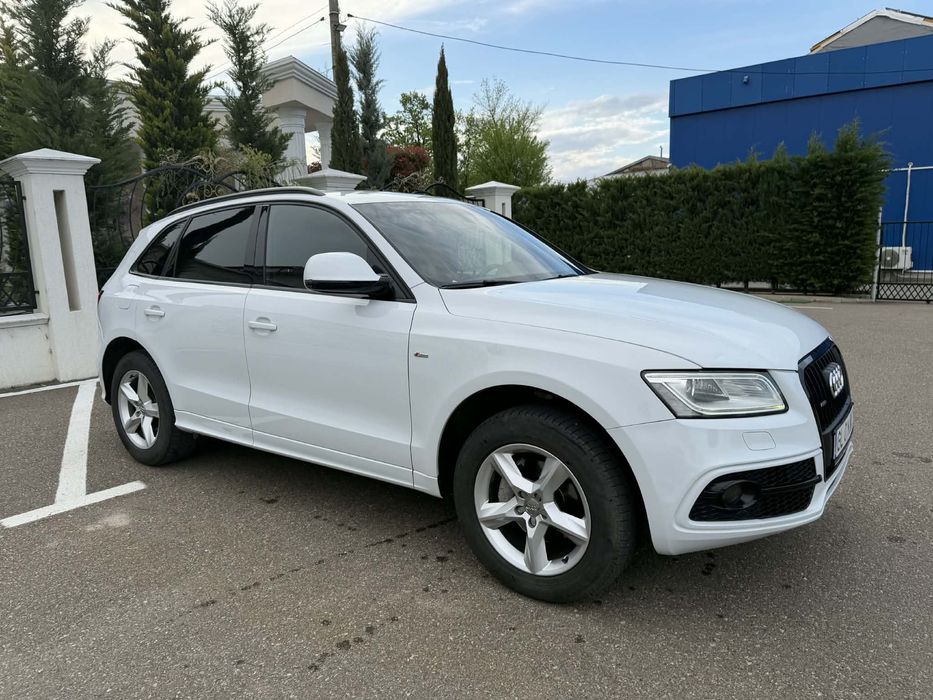 Audi Q5 S line 2.0 TDI Quattro 4x4