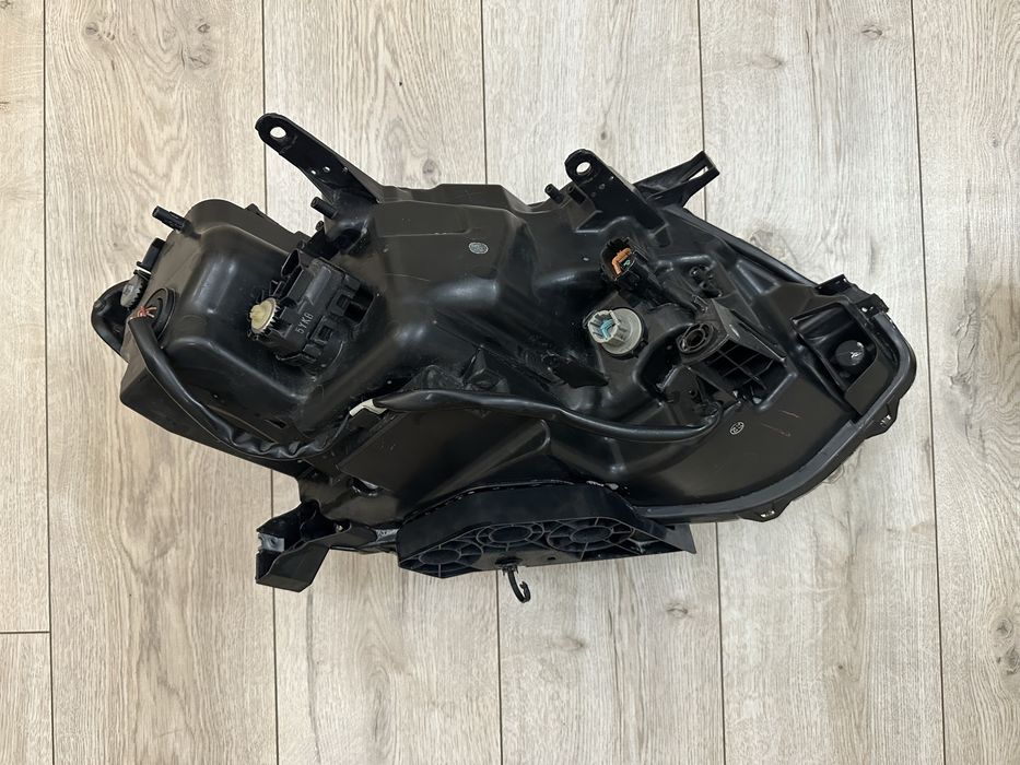 Фары Nissan X-Trail T32