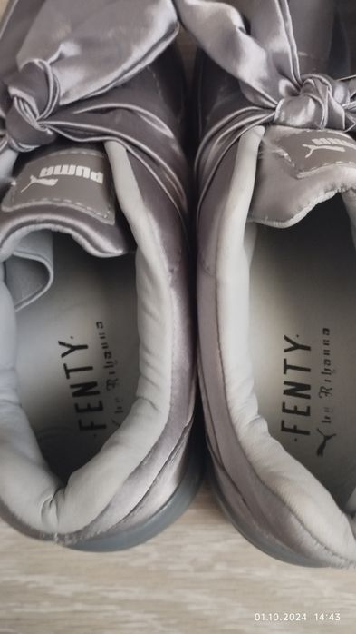 Кроссовки на девочку