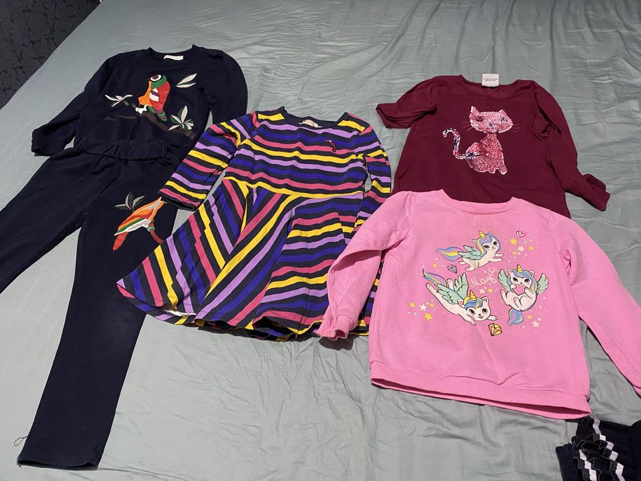 Продам пакет вещеи на девочку