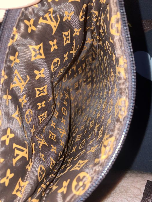 Vand servieta LouisVuitton