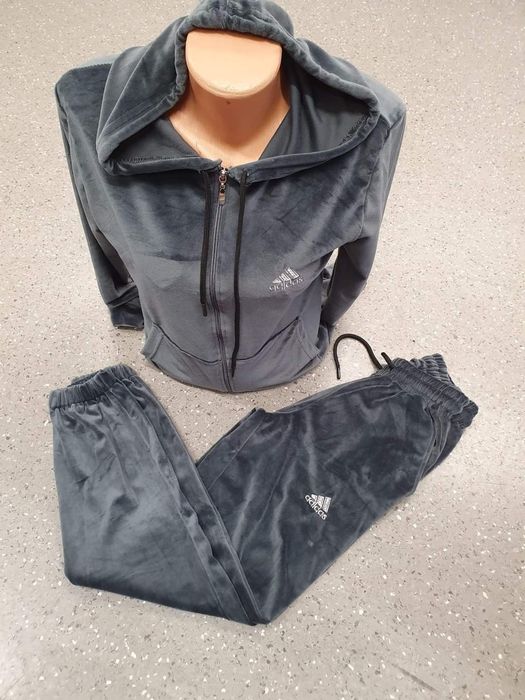 Trening damă catifea -- catalog 23