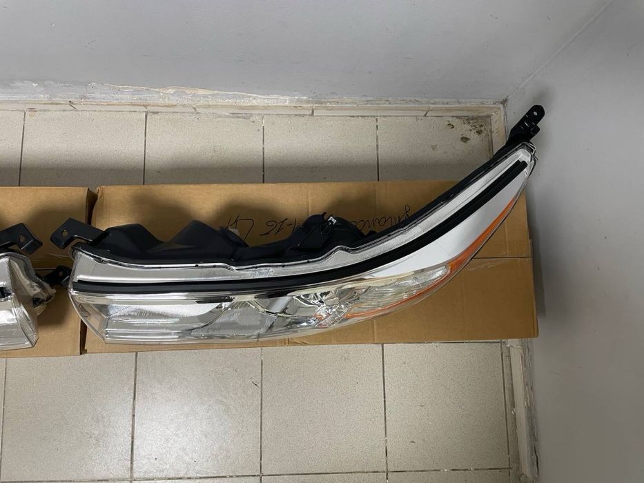 Фары на Toyota Highlander 2014,2016