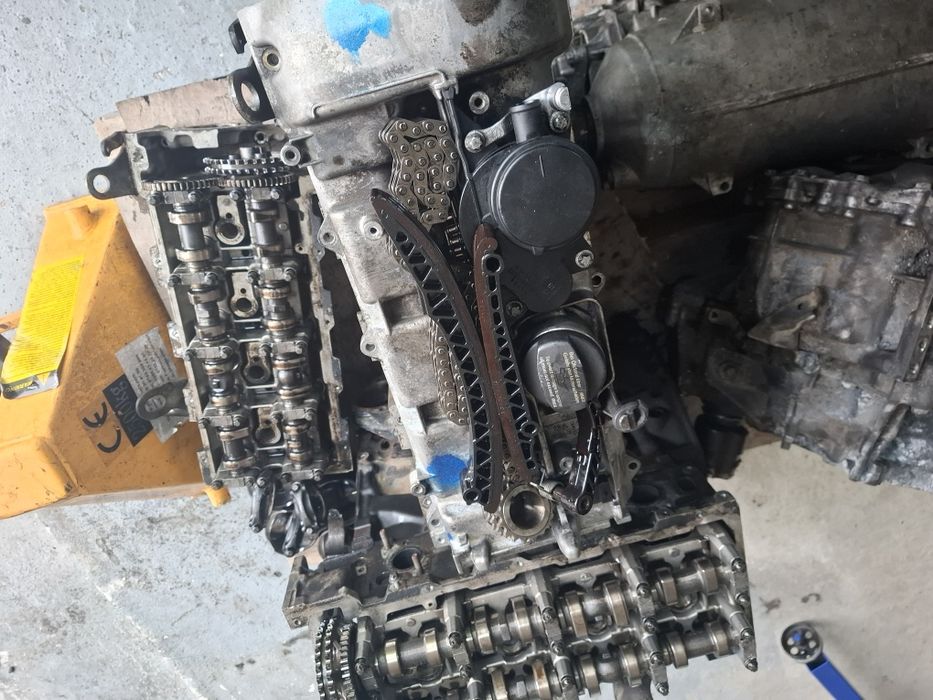 Chiuloasa .bloc motor mercedes  motor 2.2 cdi