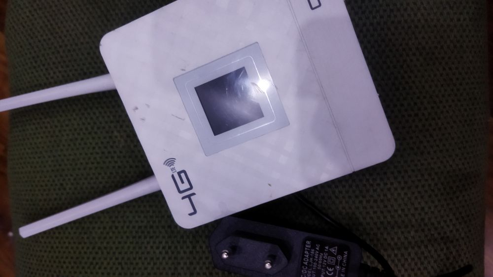 Продам вайфай роутер 4 G