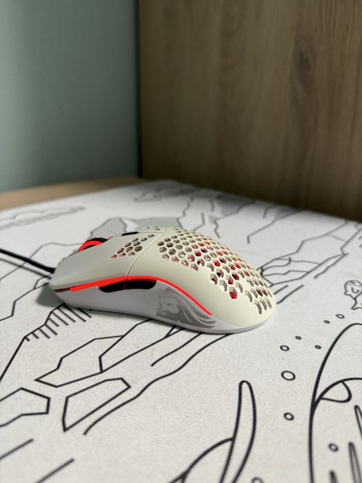 Mouse Glorious model o