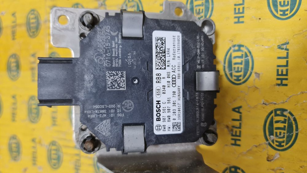 Senzor distronic radar acc grila bara fata Audi A4 B9 F5 A5 8W0 8W6