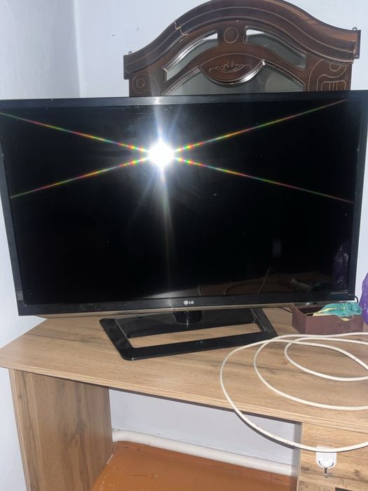 Телевизор в хорошем состояние