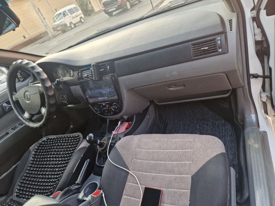 Срочно алло  холатдаги  ласети  сотилади