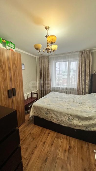 Продам 3 ком квартиру,в районе 8 школы