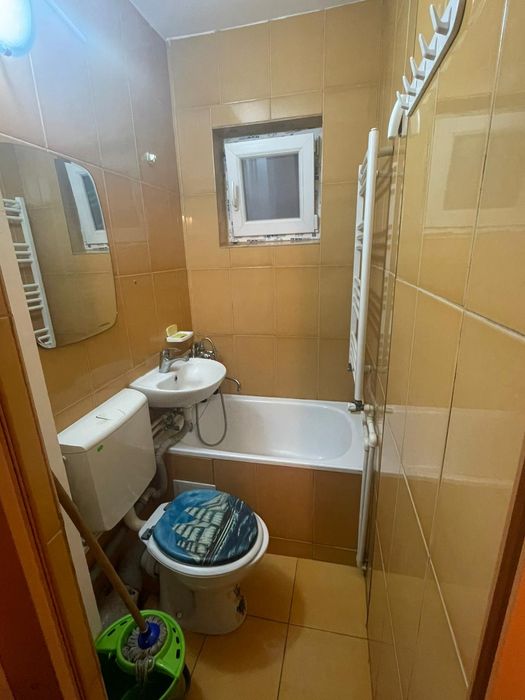 Închiriez garsoniera Războieni