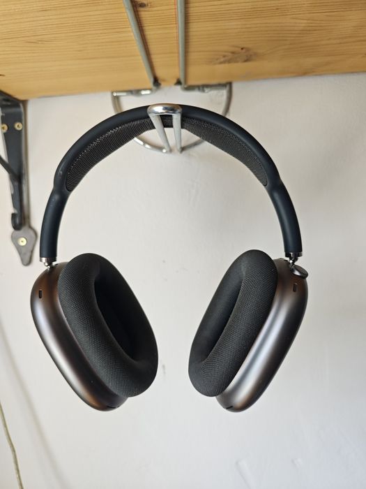 Продам AirPods Max 1