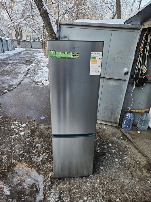 Продаётся холодильник Артел в идеальном состояние