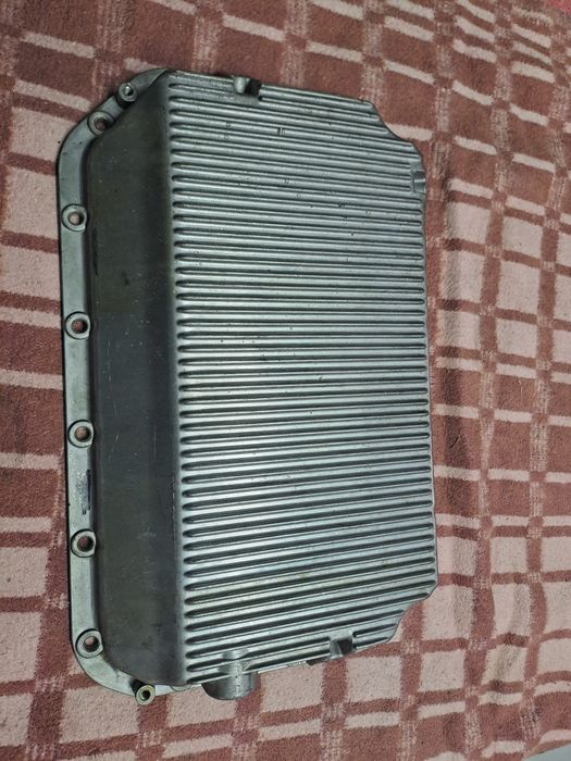 Продам  запчасти ауди 2.6