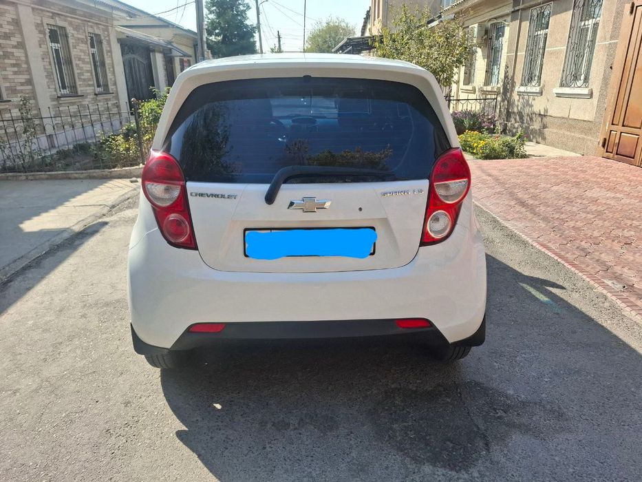 белый спарк продается