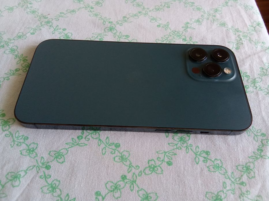 iPhone 12 Pro Max және Lightning - USB - C кабелі