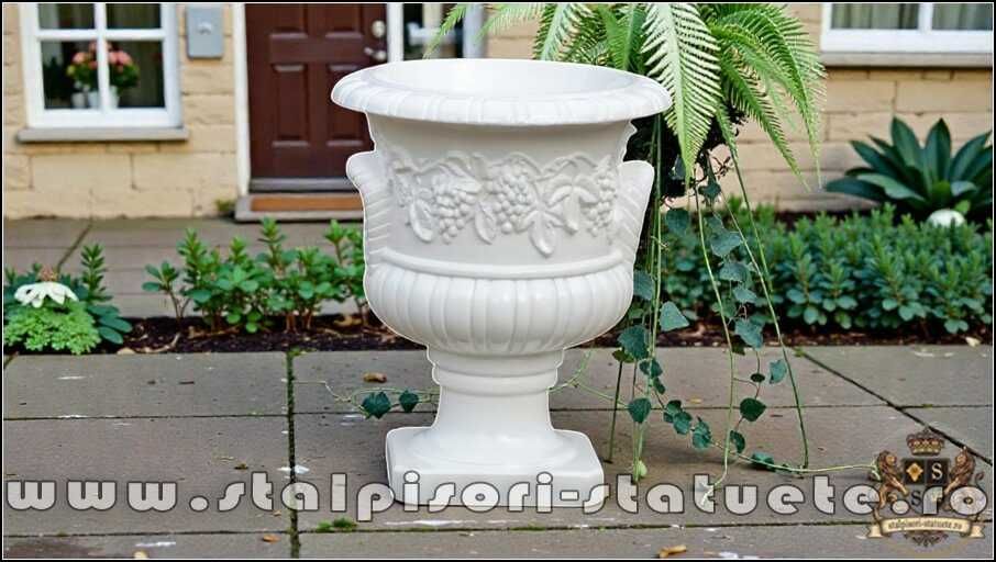 Vază vița-de-vie, alb marmorat, model V4.