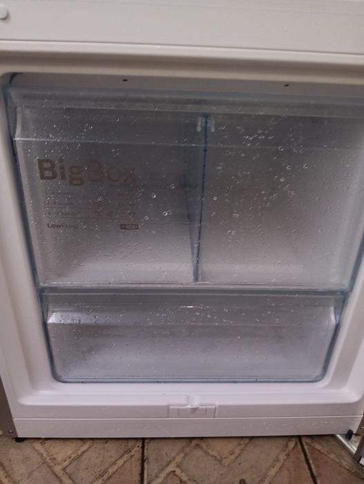 XXL Иноксов комбиниран хладилник с фризер Бош Bosch 2 години гаранция!