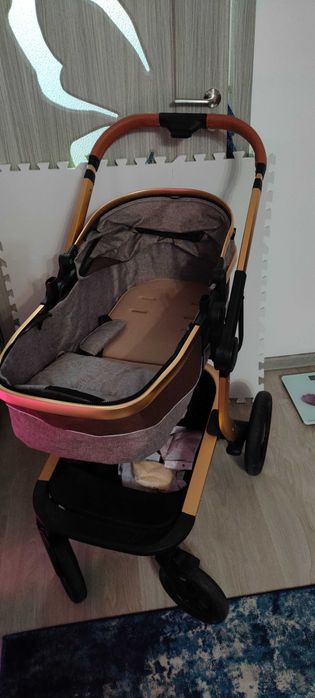 Carucior 3 in 1 ca nou! doar Predare Personala