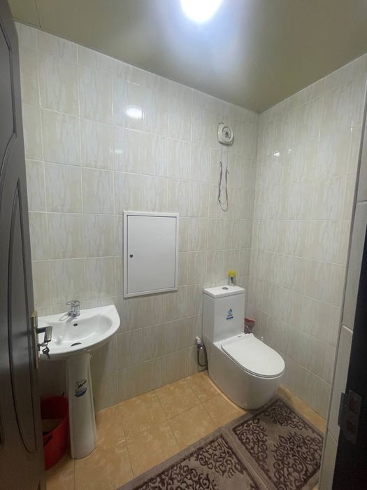 Продаёться 3 комнатная квартира на 5 этоже 83кв/м.С мебелью и техникой