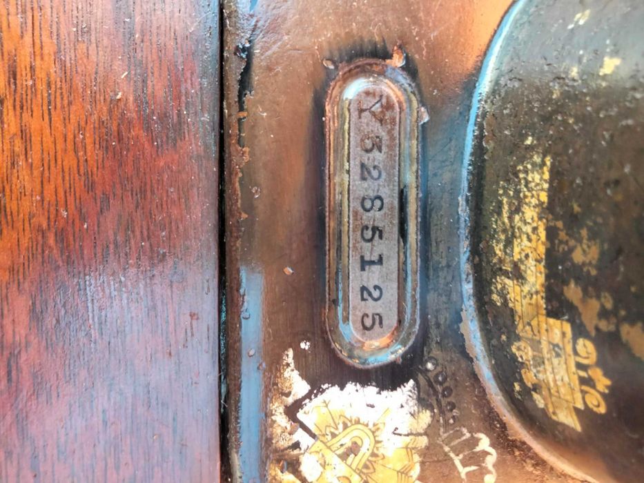 Masina de cusut veche functionabila