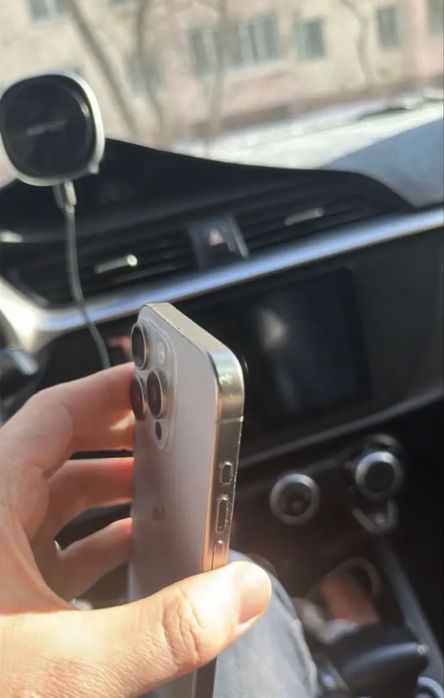 Айфон 15 про титан