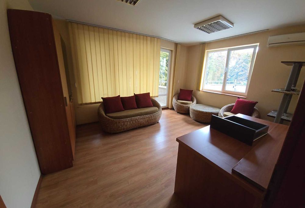 Дава се под наем Офис в София, Гоце Делчев - 250 кв.м за 950 € - Снимка #5