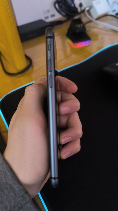 iPhone 8 in stare perfecta de funcționare