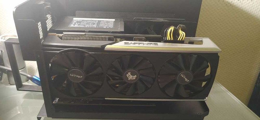 Razer Core(Вн-й кейс-видеокарта,Ориг.)+ AMD RX 5700 XT Sapphire Nitro+