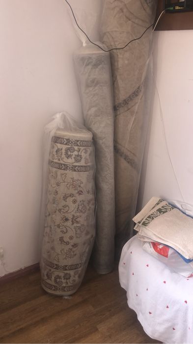 Продам ковры три штуки