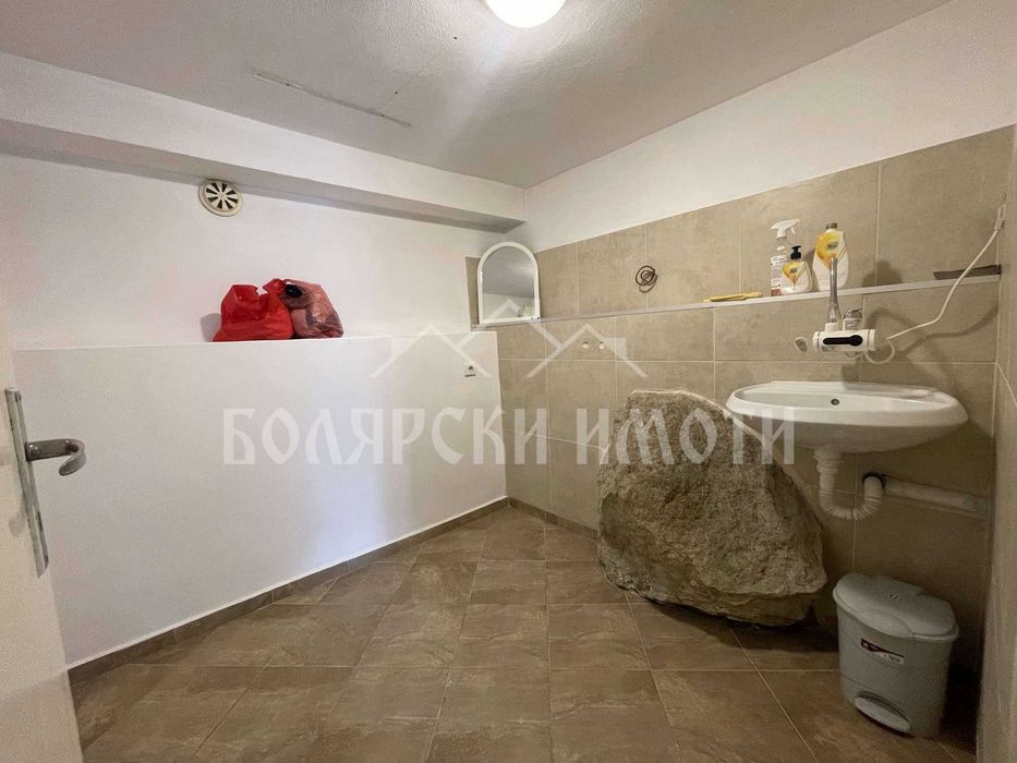 Дава се под наем Магазин в Велико Търново, Център - 70 кв.м за 510 € - Снимка #5