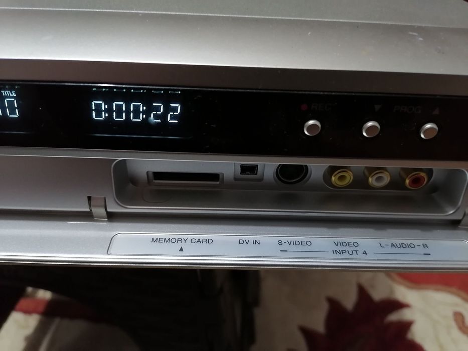 DVD-HDD recorder Targa DRH5000