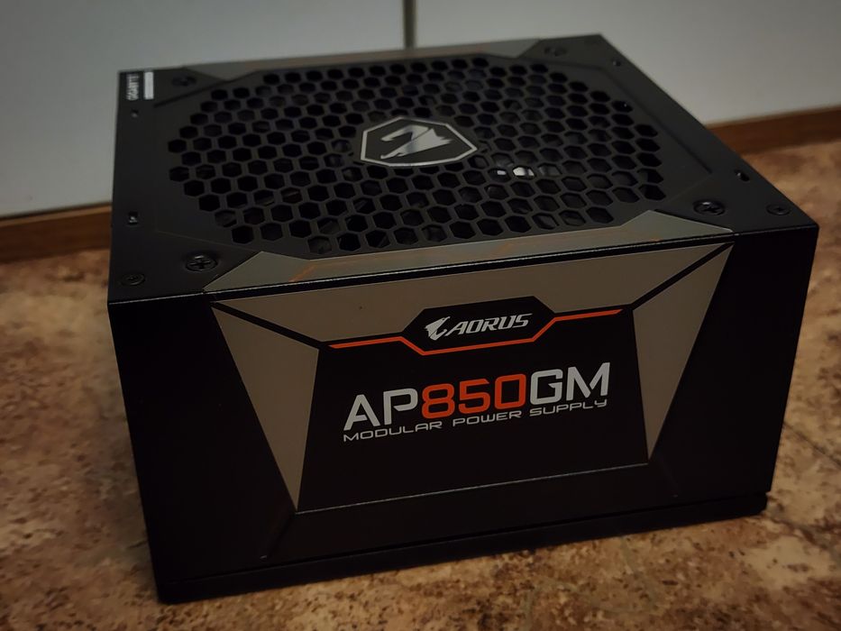Блок питания Gigabyte Aorus AP850GM Модульный Gold