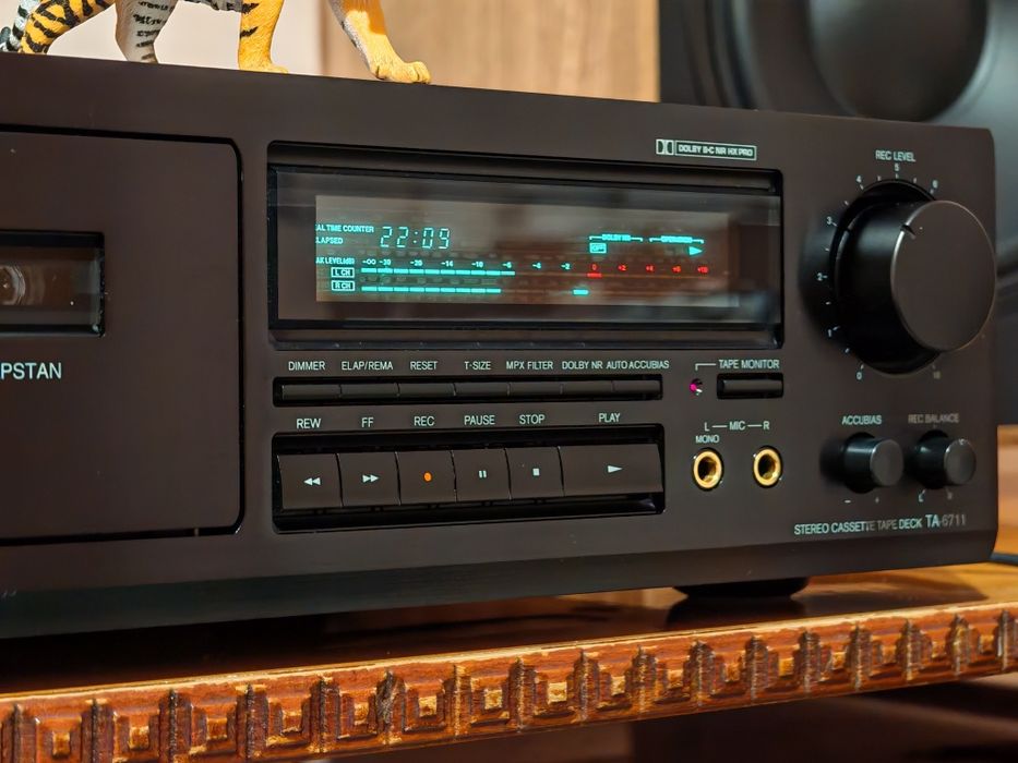 Jupânul ! Onkyo Integra series TA-6711. Cap serie. Ca nou !
Foto