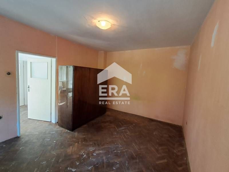 Дава се под наем Двустаен апартамент в Варна, Лятно кино Тракия - 47 кв.м за 332 € - Снимка #8