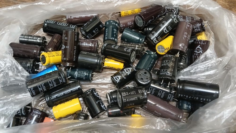 Неполярные электролитические конденсаторы