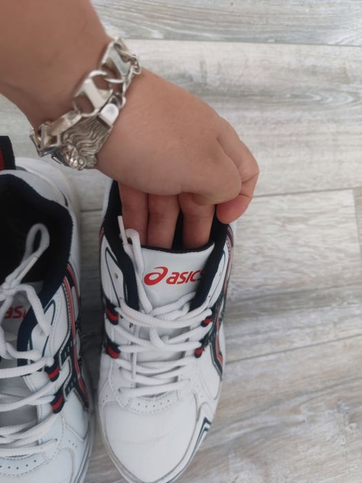 Кроссовки асикс ASICS